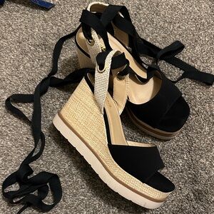 SODA Black Wedge Sandals